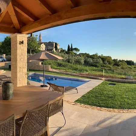 Julia - Luxury With Sea View Villa