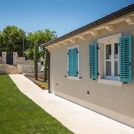 Julia - Luxury With Sea View Višnjan