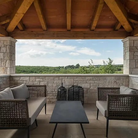 Julia - Luxury With Sea View Villa Kovacic