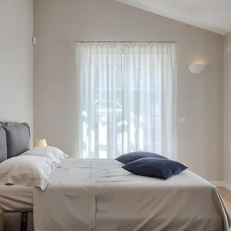 Julia - Luxury With Sea View Kovacic