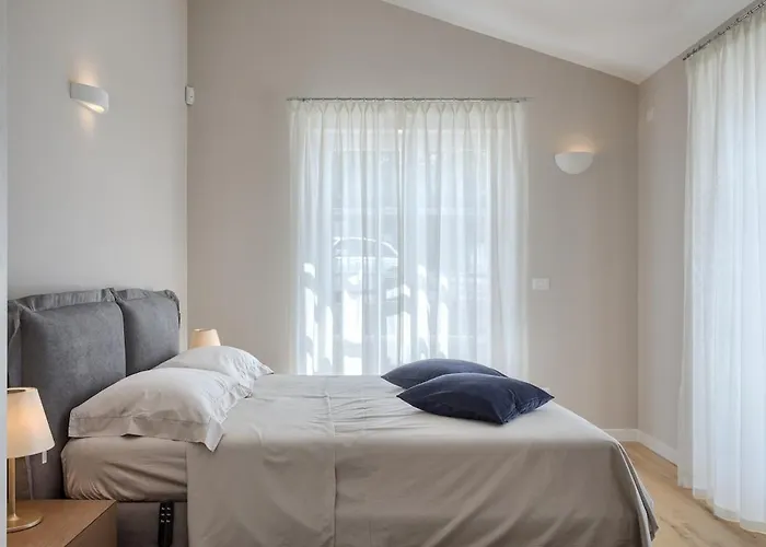 Julia - Luxury With Sea View Visnjan