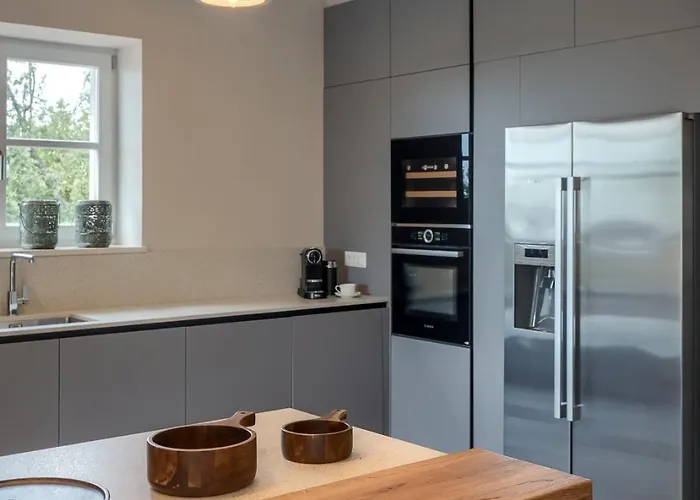 Julia - Luxury With Sea View *