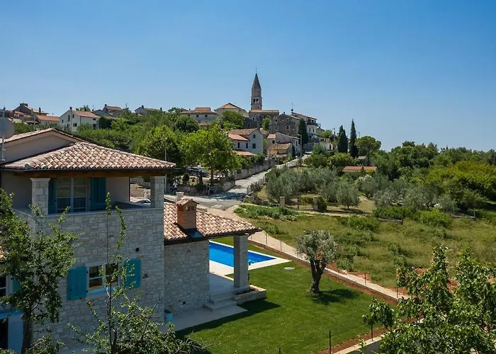 Villa Julia - Luxury With Sea View Visnjan
